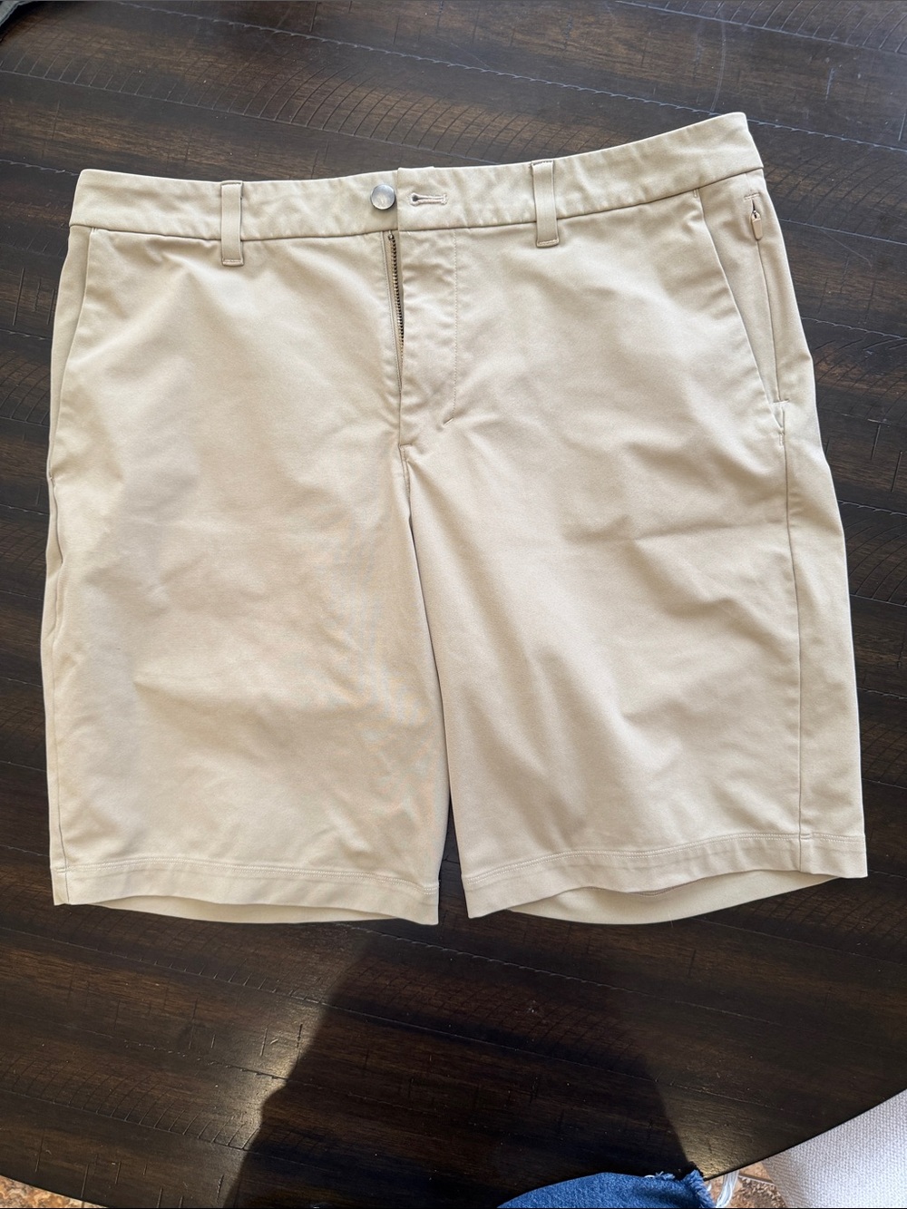 Lululemon 11” commission short size 33